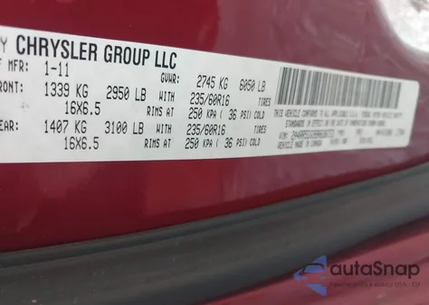 2011 Chrysler Town & Country Touring z USA, uszkodzony, nr VIN 2A4RR5DG9BR638753